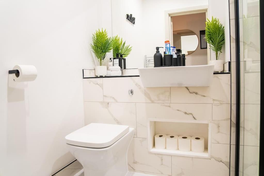 Five Star Boutique Studio Flat In London Bagian luar foto
