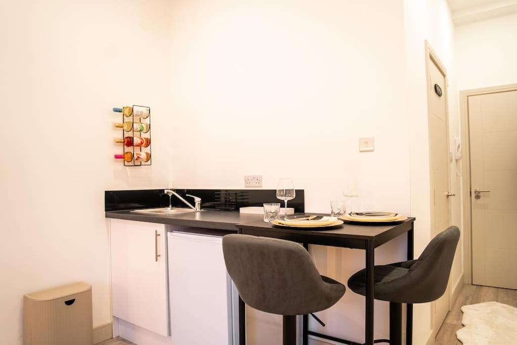 Five Star Boutique Studio Flat In London Bagian luar foto